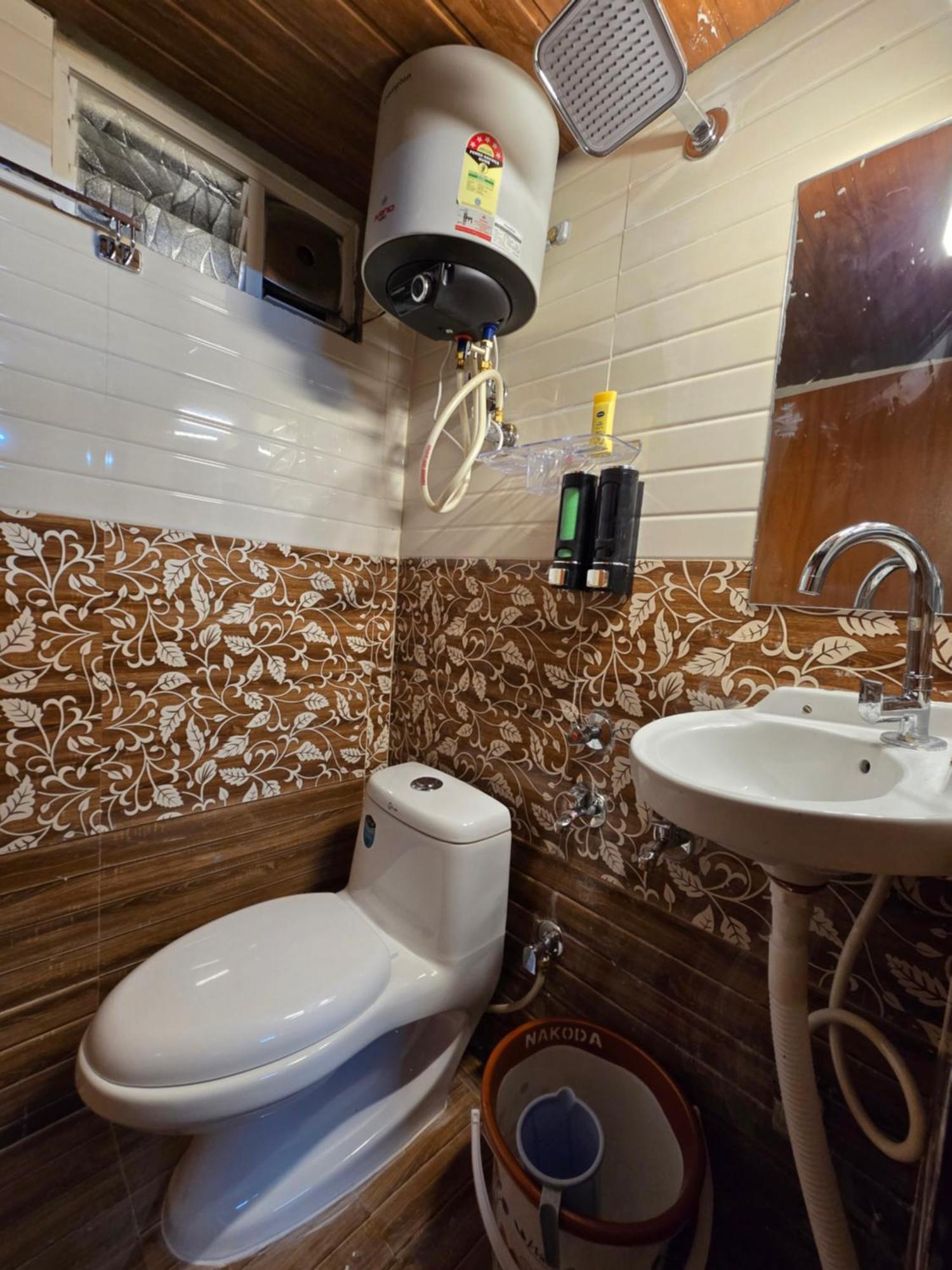 Barla'S Home Stay Shamshabad Eksteriør billede
