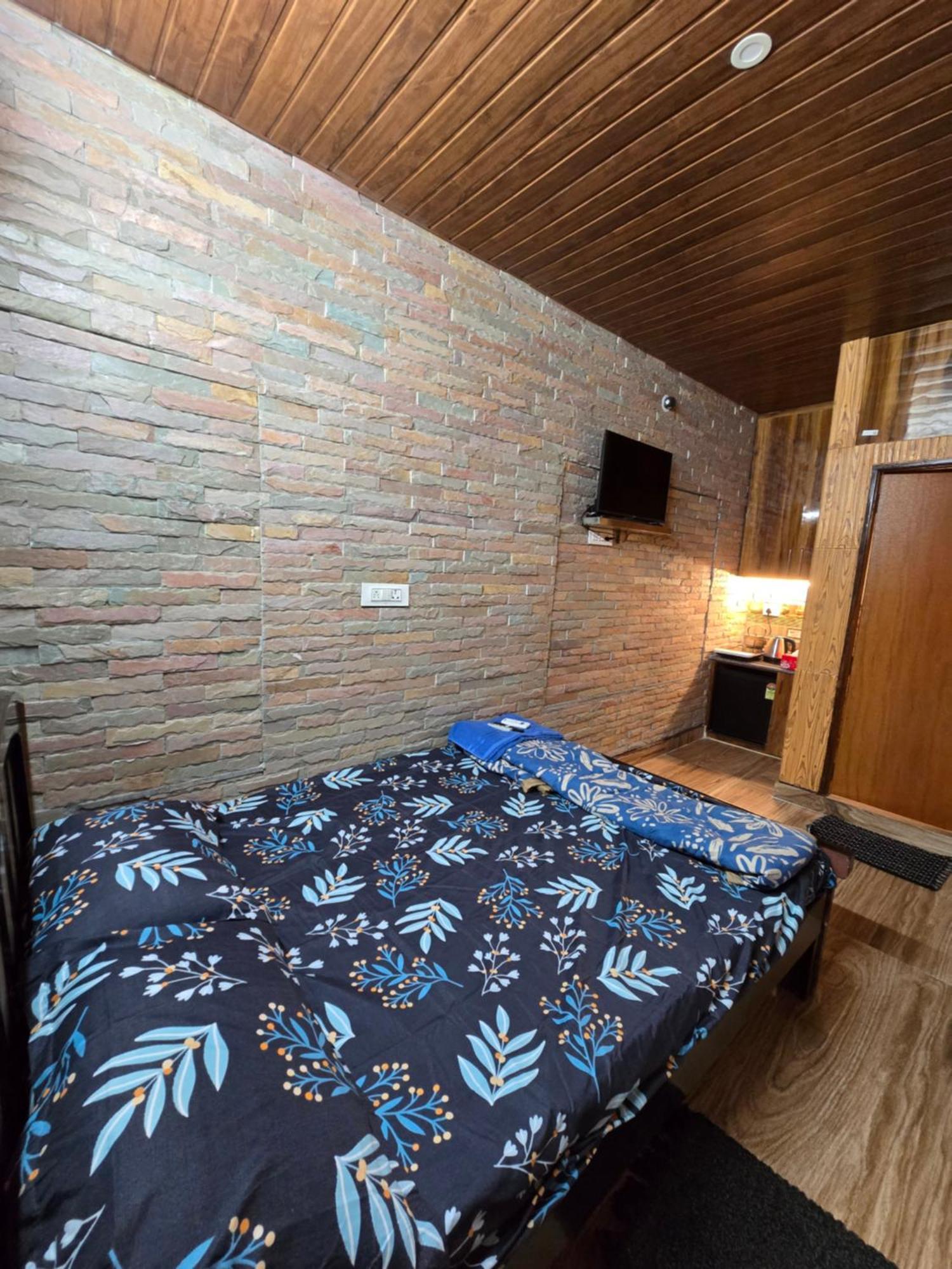 Barla'S Home Stay Shamshabad Eksteriør billede