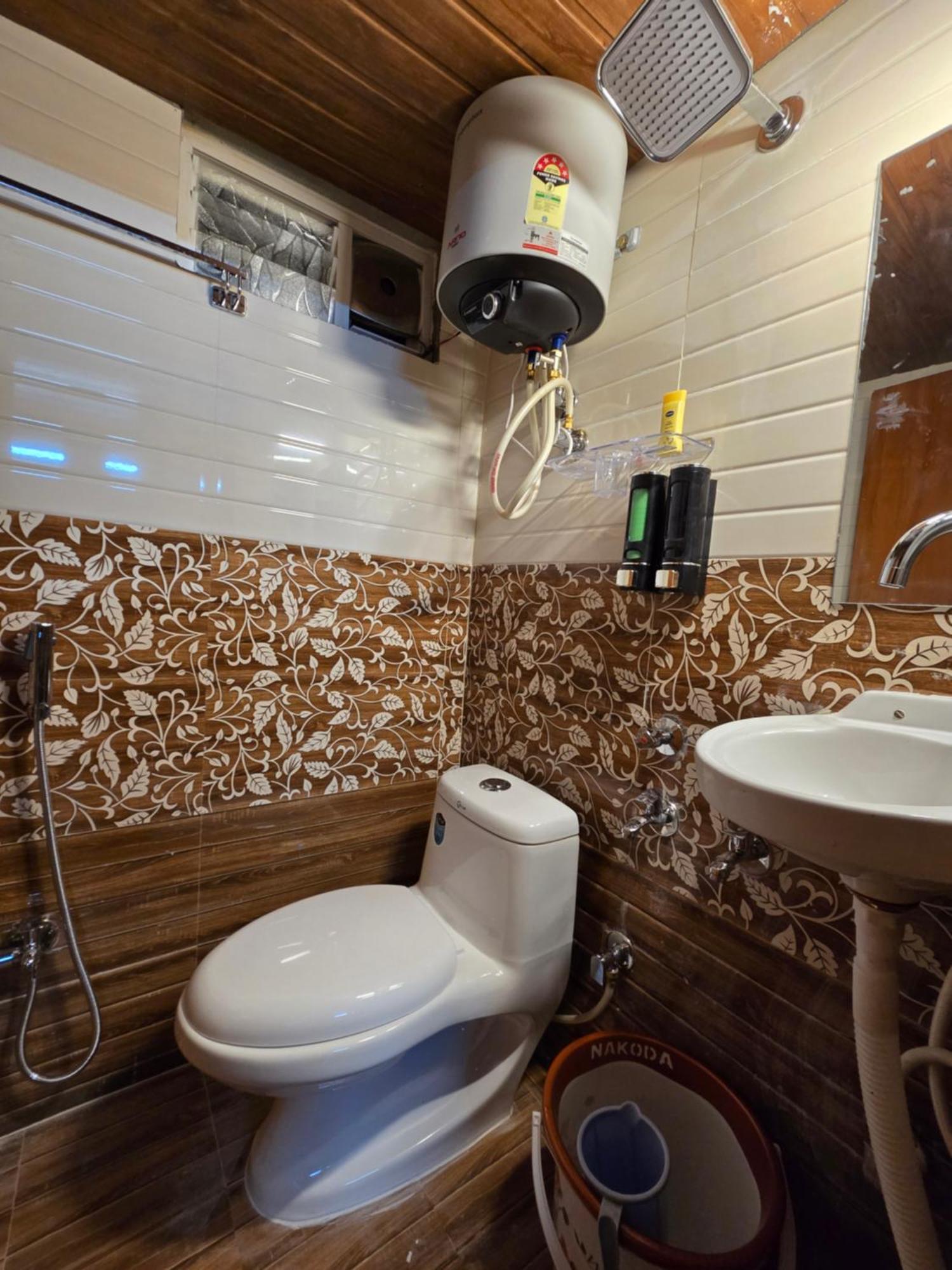 Barla'S Home Stay Shamshabad Eksteriør billede